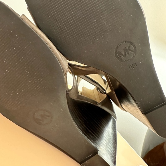 Michael Kors Leather Jenna Wedge - grey - Picture 9 of 9